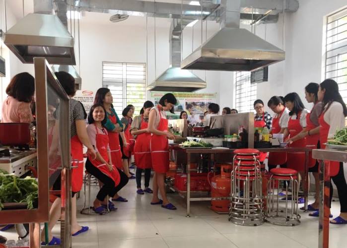 Phụ nữ Sở Văn hóa, Thể thao và Du lịch tích cực tham gia chương trình giao lưu  “Học nấu ăn cùng Ajinomoto“