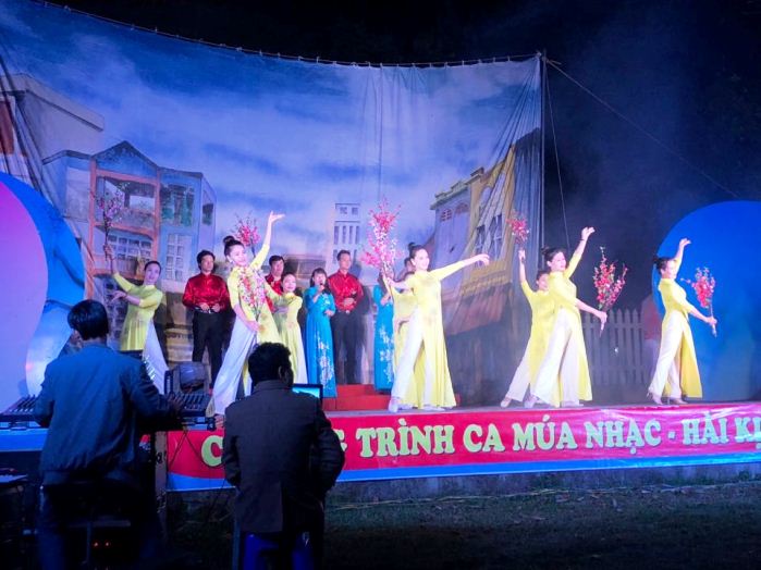 Đoàn Kịch nói Phú Thọ biểu diễn phục vụ nhân dân miền núi những ngày đầu xuân Mậu Tuất 2018