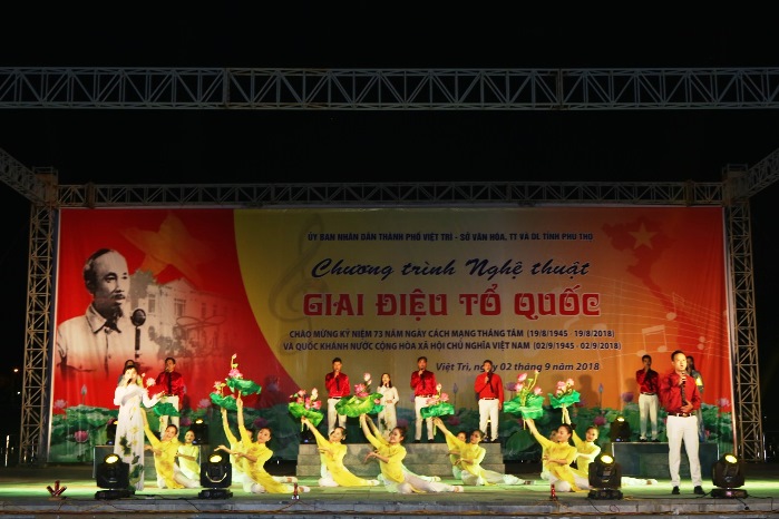 Chương trình biểu diễn nghệ thuật chào mừng kỷ niệm 73 năm Ngày Quốc Khánh nước Cộng hòa xã hội chủ nghĩa Việt Nam (2/9/1945-2/9/2018)