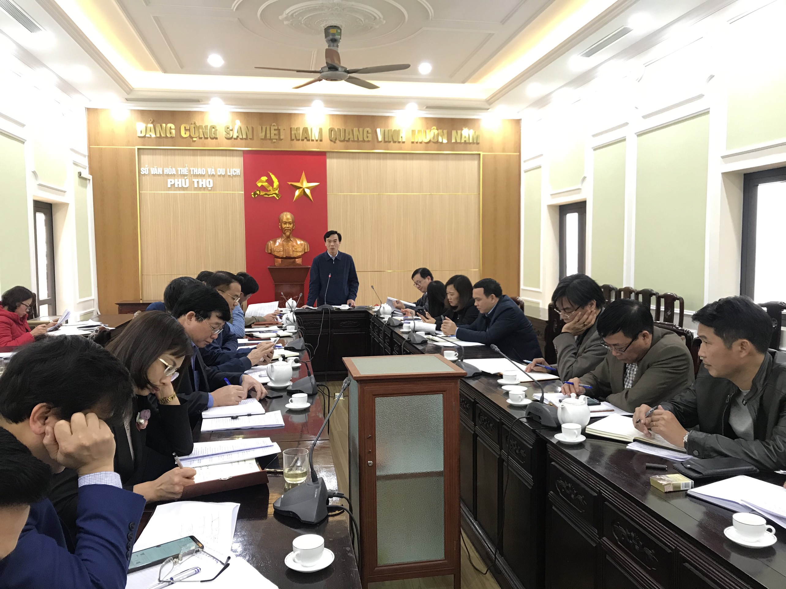 Hội nghị họp bàn thống nhất đề xuất phương án tổ chức các hoạt động phục vụ  Giỗ Tổ Hùng Vương - lễ hội Đền Hùng năm Tân Sửu 2021