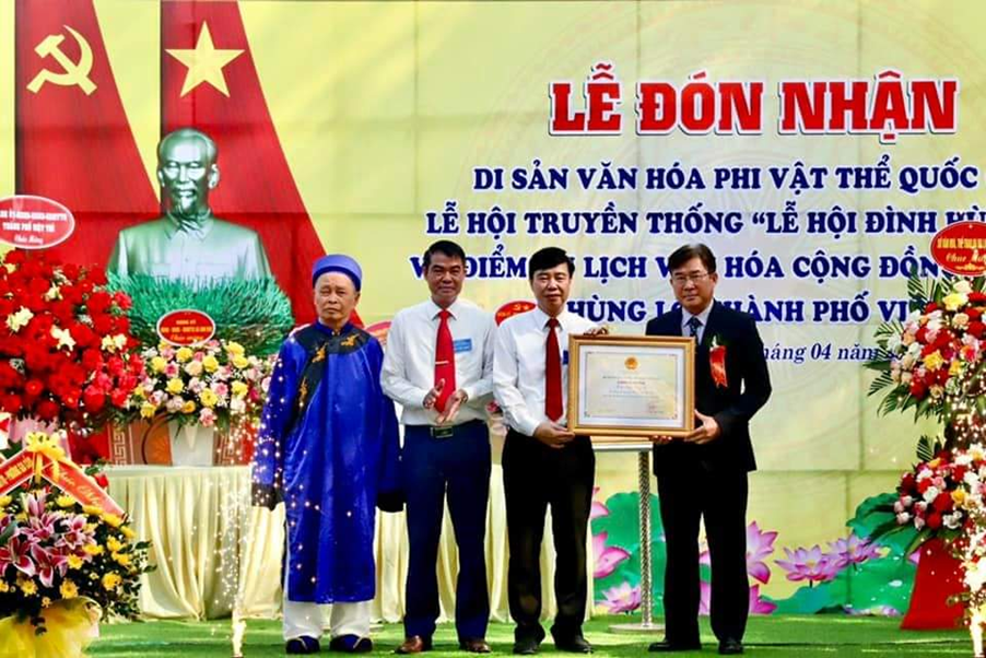 Lễ đón nhận Di sản văn hóa phi vật thể quốc gia Lễ hội đình Hùng Lô  và công nhận Điểm du lịch văn hóa cộng đồng Hùng Lô, xã Hùng Lô,  thành phố Việt Trì