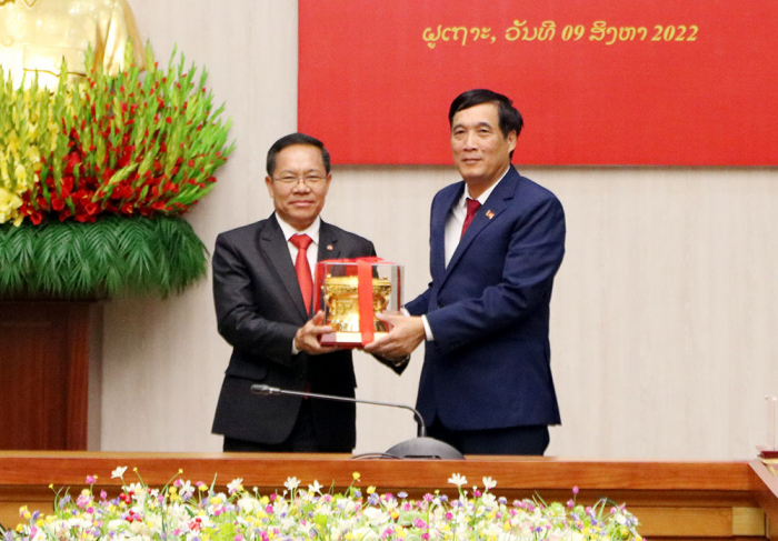 Đoàn công tác của tỉnh Luông Nậm Thà thăm và làm việc tại tỉnh Phú Thọ