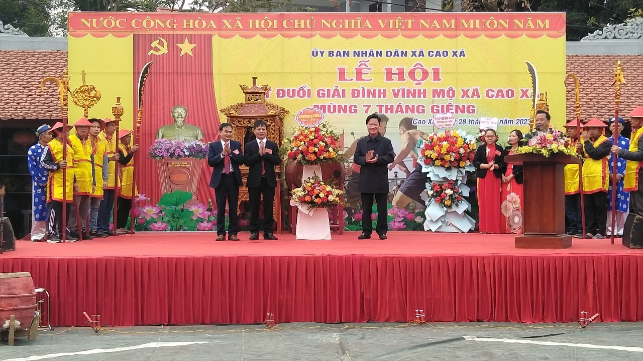 Lễ hội vật đuổi giải đình Vĩnh Mộ, xã Cao Xá,  huyện Lâm Thao, tỉnh Phú Thọ
