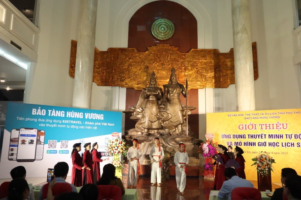 Giáo dục truyền thống thông qua di sản văn hóa tại Bảo tàng Hùng Vương  góp phần phát triển năng lực học sinh trên địa bàn tỉnh Phú Thọ
