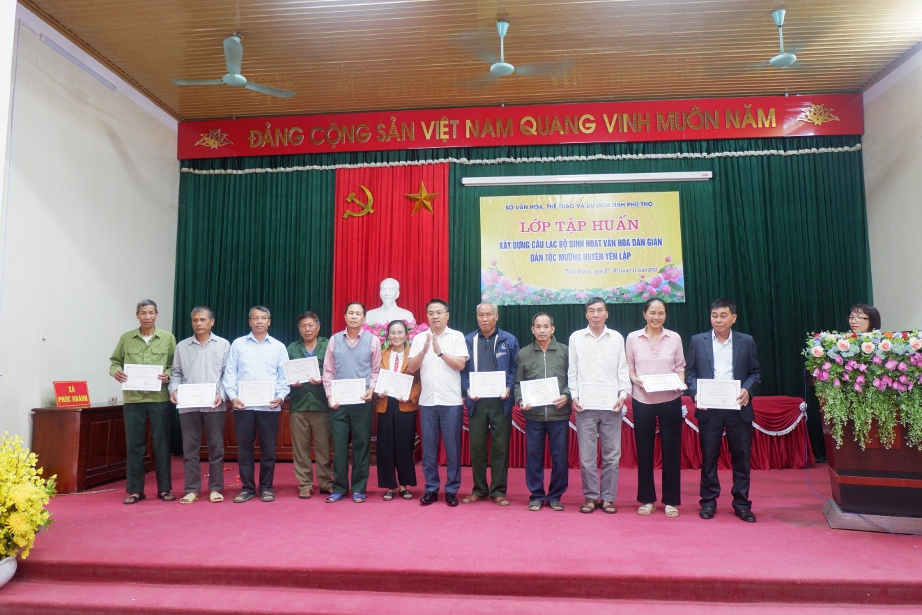 Sở Văn hóa, Thể thao và Du lịch tổ chức lớp tập huấn xây dựng  câu lạc bộ sinh hoạt văn hóa dân gian dân tộc Mường tại huyện Yên Lập