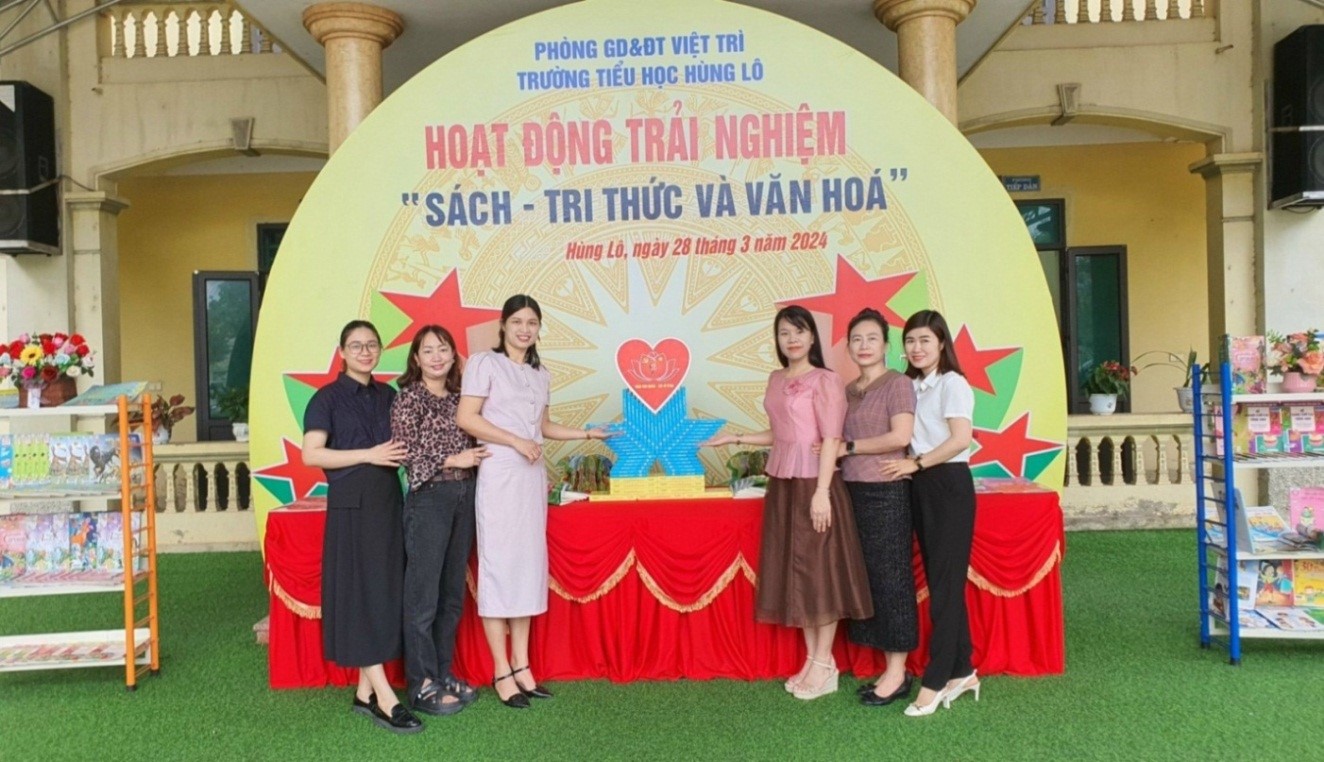Hoạt động trải nghiệm với chủ đề “Sách - Tri thức và văn hóa” tại các Trường Tiểu học trên địa bàn thành phố Việt Trì