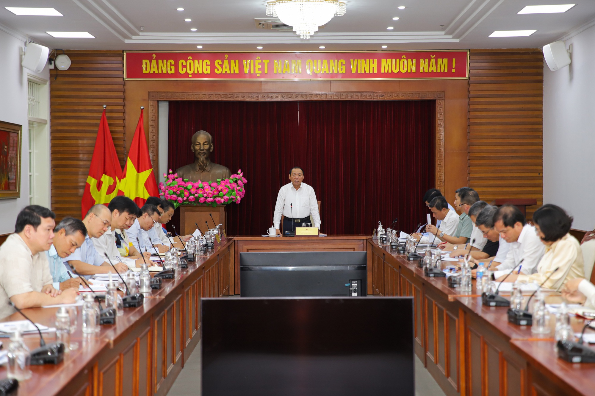 Bộ trưởng Nguyễn Văn Hùng: Rà soát, sửa đổi kịp thời thể chế chính sách để kiến tạo, phát triển hơn nữa ngành Thể thao