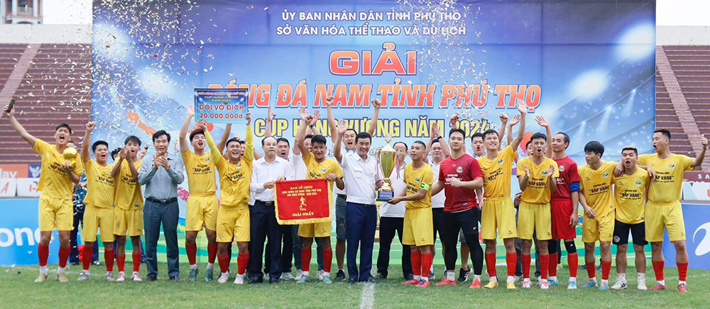 Thanh Sơn lên ngôi Vô địch Giải Bóng đá nam tỉnh Phú Thọ- Cúp Hùng Vương