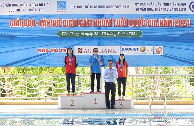 Phú Thọ giành 11 huy chương tại Giải Bơi - Lặn vô địch các nhóm tuổi Quốc gia