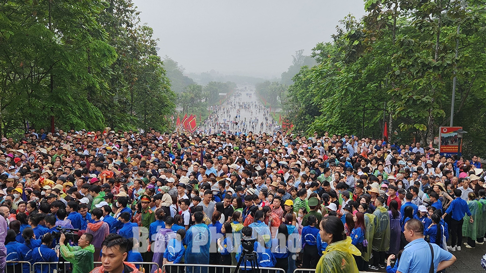 Phú Thọ đón khoảng 3 triệu lượt khách dịp Giỗ Tổ Hùng Vương