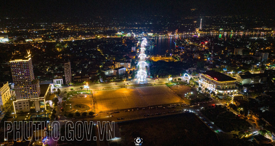 Thành phố Việt Trì: Trải nghiệm mới mẻ, ấn tượng về đêm