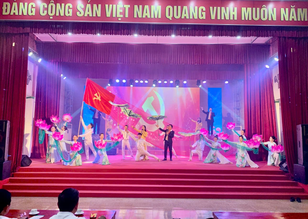 Tỉnh Phú Thọ có 5 tiết mục tham gia Hội diễn “Tiếng hát Làng Sen” năm 2025
