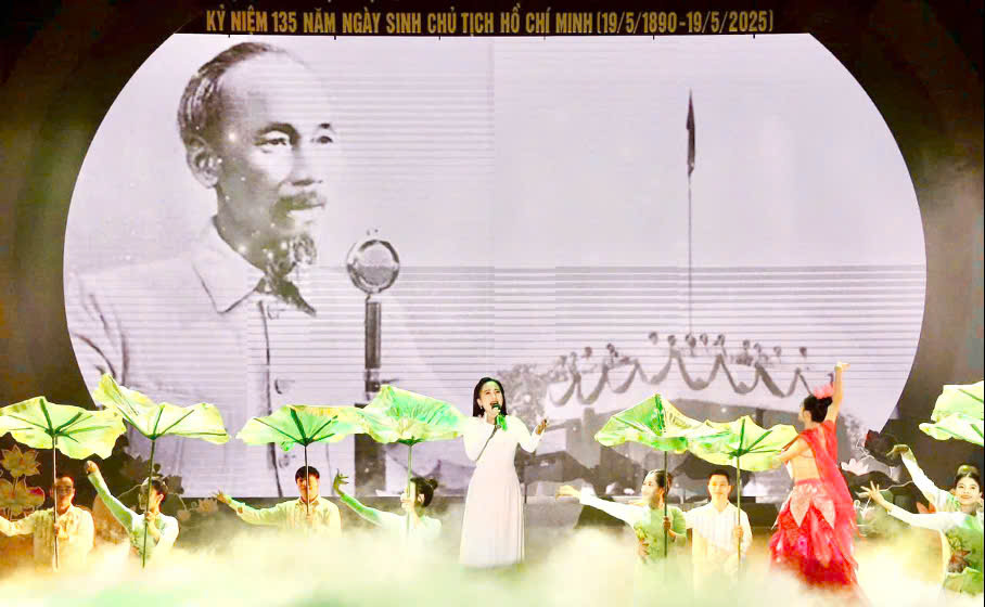 Phú Thọ đạt thành tích xuất sắc tại Hội diễn nghệ thuật quần chúng  “Tiếng hát Làng Sen” toàn quốc năm 2025