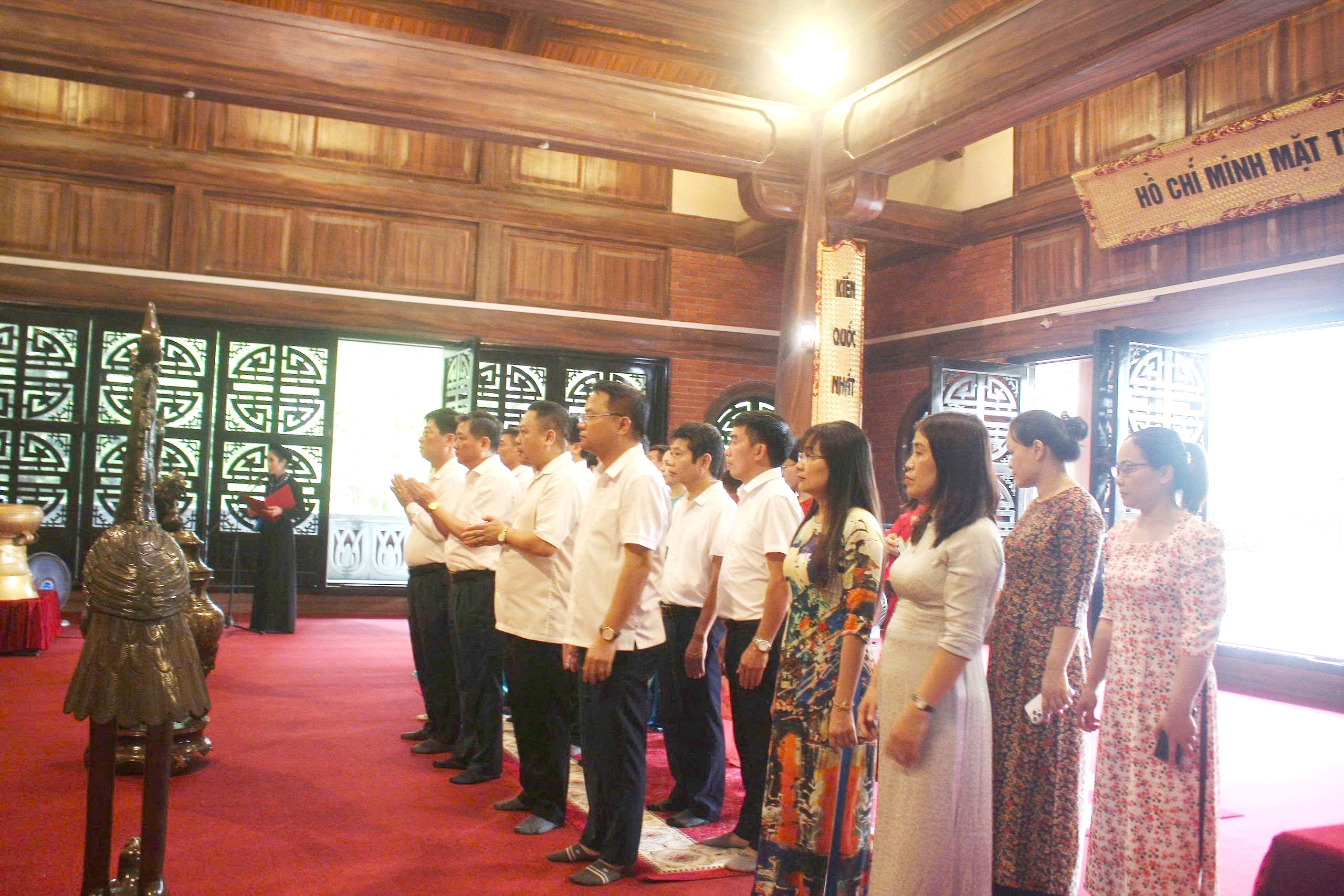 Chi bộ Văn hóa, Chi bộ Trung tâm Quản lý khai thác khu Liên hiệp thể dục thể thao và Chi bộ Dự án phối hợp tổ chức sinh hoạt chuyên đề năm 2025